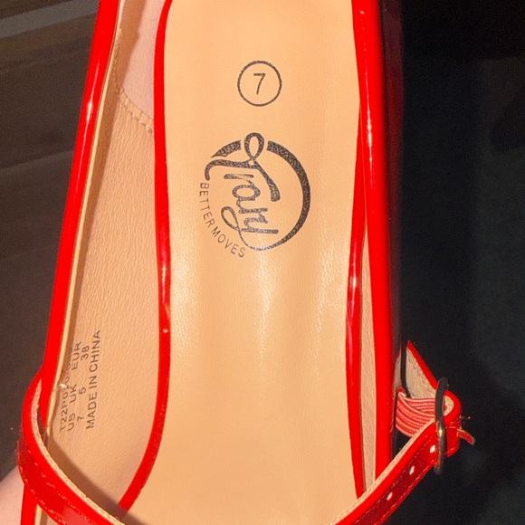 Trary Red Mary Jane Heels - Picture 2 of 8